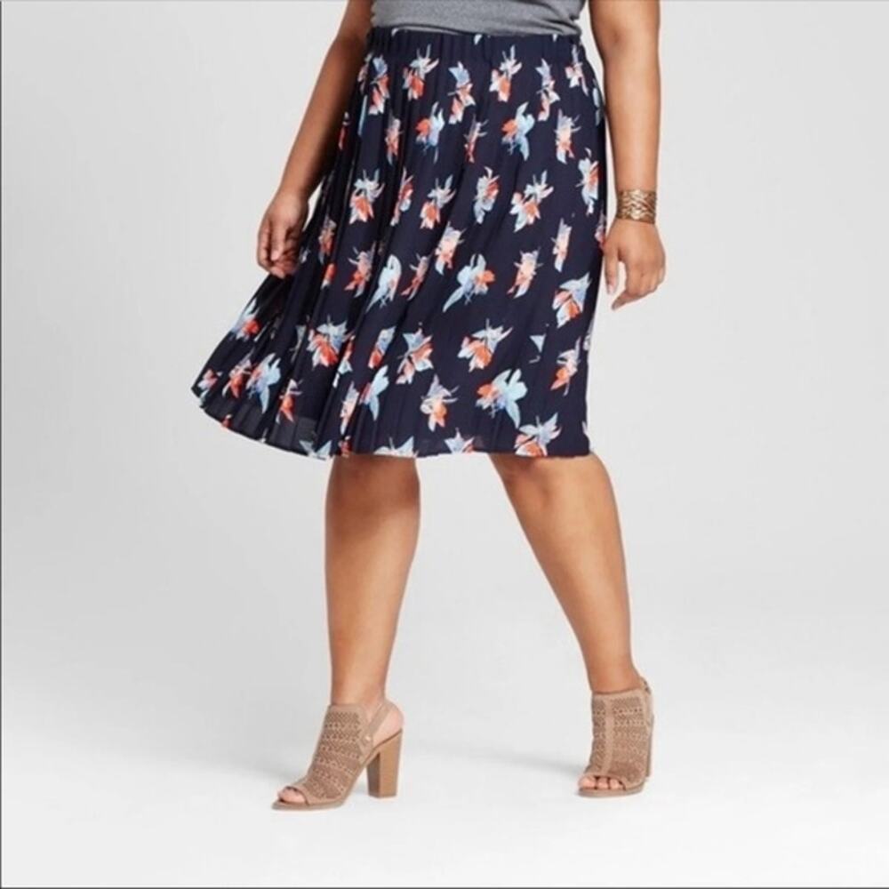 Ava and Viv Target Floral Chiffon Pleated Skirt Navy 1X Knee Length